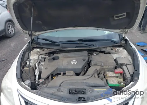 2015 Nissan Altima 2.5 S z USA, uszkodzony, nr VIN 1N4AL3AP2FC249664